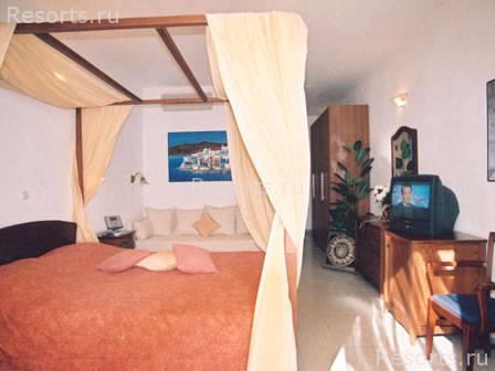Dionysos Hotel 12
